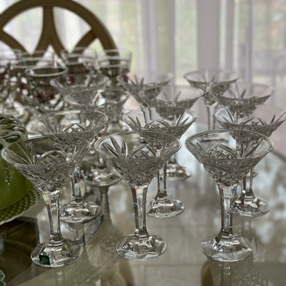 🍸🍸🍸Gorgeous Shannon Crystal by Godinger Martini Glasses. 🍸🍸🍸 Set of 4